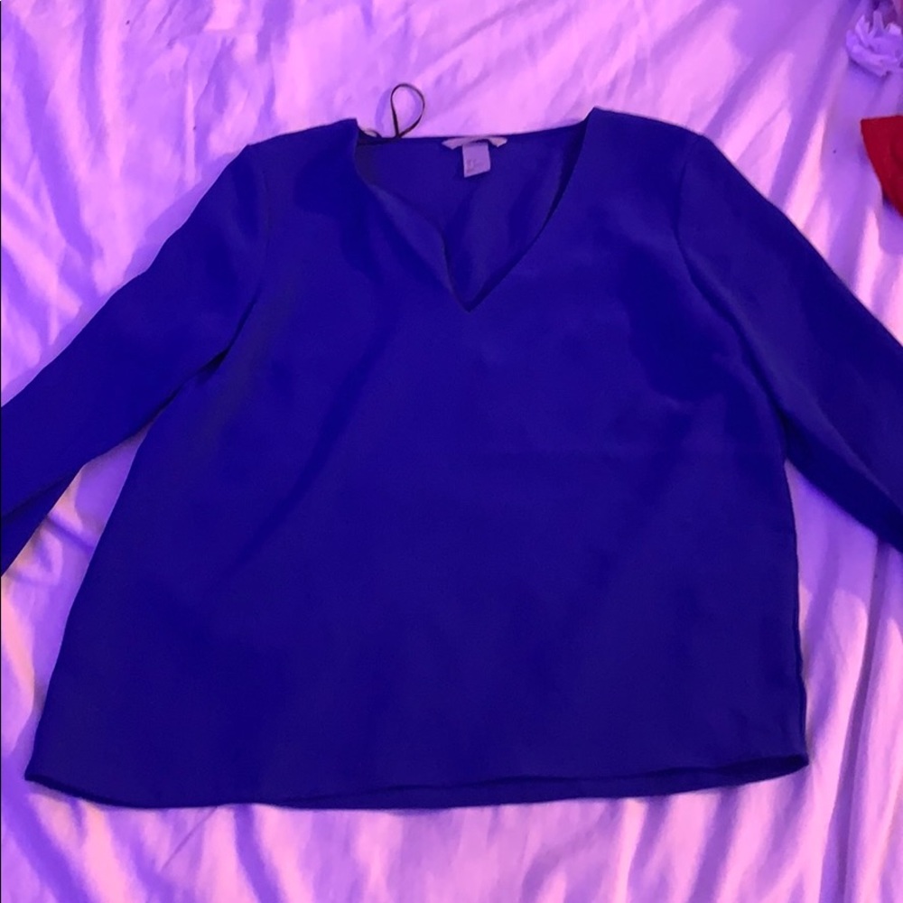 V neck blue long sleeve blouse